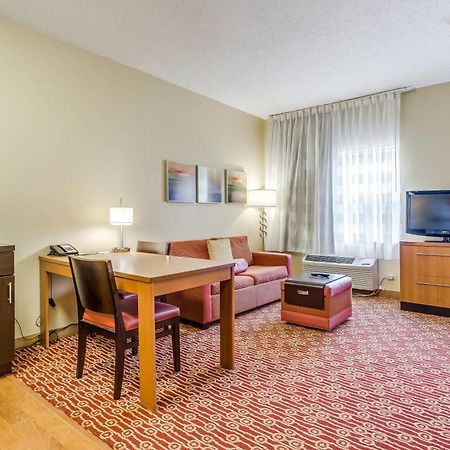 Towneplace Suites By Marriott Dallas Bedford Dış mekan fotoğraf