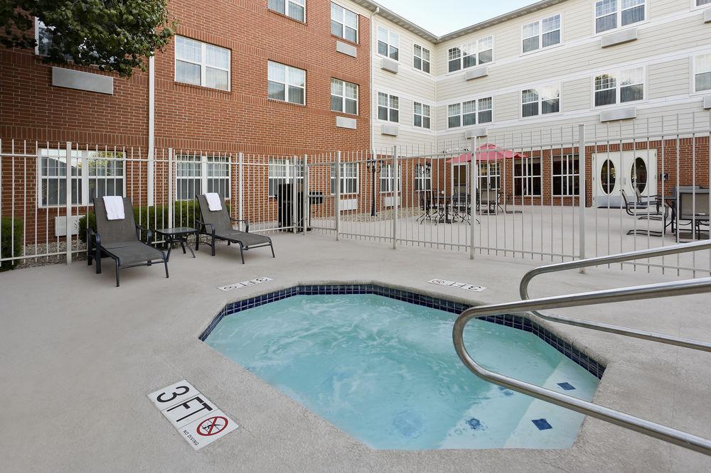 Towneplace Suites By Marriott Dallas Bedford Dış mekan fotoğraf